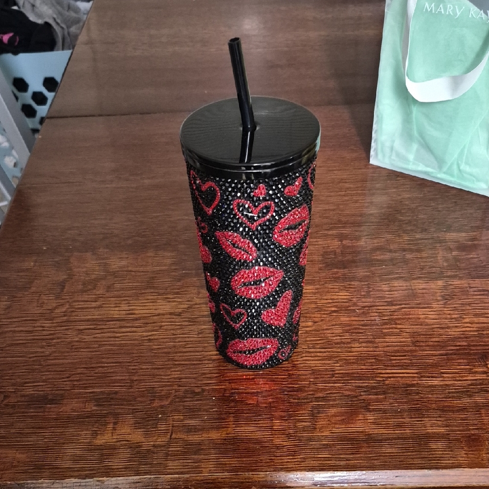 Black and Red Heart and Lips Tumbler